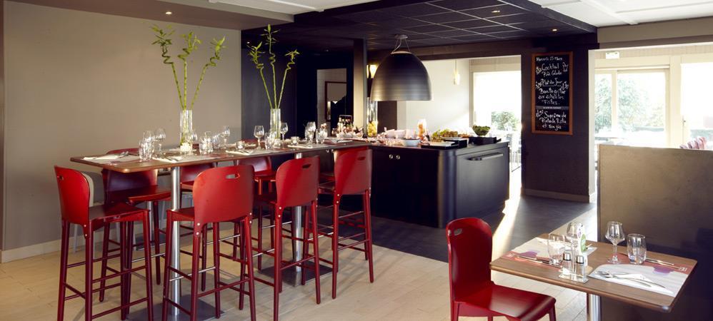 Kyriad Chalons-En-Champagne - Saint-Martin Restoran fotoğraf